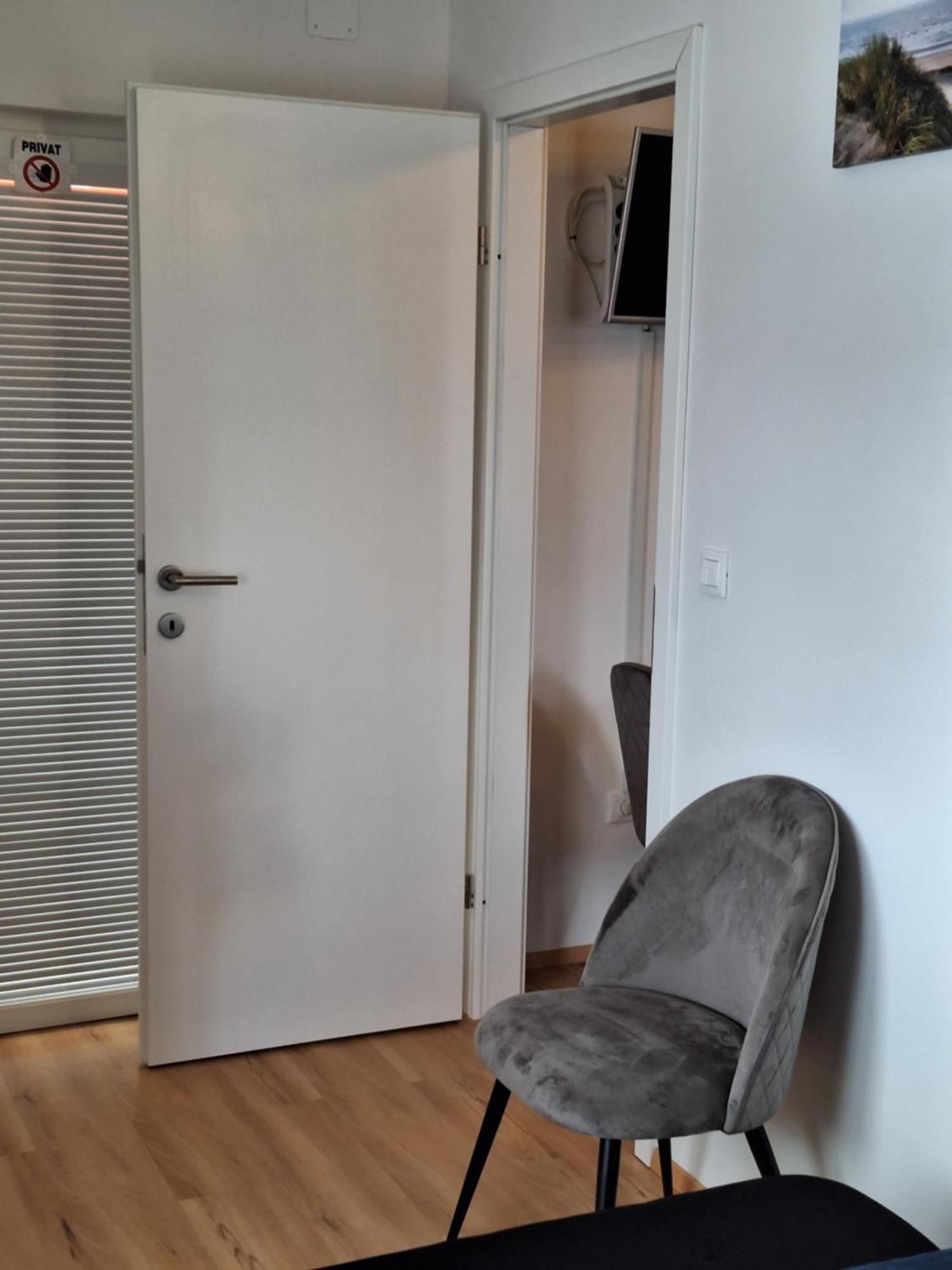 Studio Apartment Dorina Buje Exterior foto
